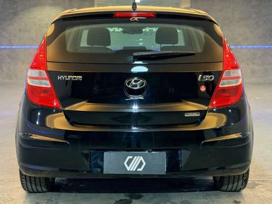 HYUNDAI-I30-2.0 MPI 16V GASOLINA 4P AUTOMÁTICO HYUNDAI-I30-2010