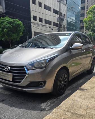 HYUNDAI HB20 1.0 COMFORT PLUS 12V TURBO FLEX 4P MANUAL