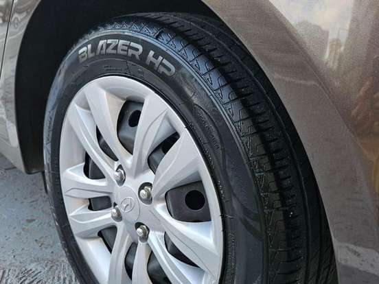 HYUNDAI-HB20-1.6 COMFORT STYLE 16V FLEX 4P AUTOMÁTICO HYUNDAI-HB20-2015