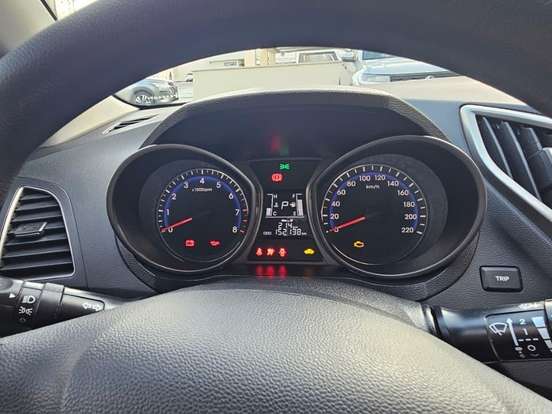 HYUNDAI-HB20-1.6 COMFORT STYLE 16V FLEX 4P AUTOMÁTICO HYUNDAI-HB20-2015