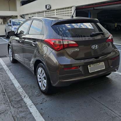 HYUNDAI-HB20-2015