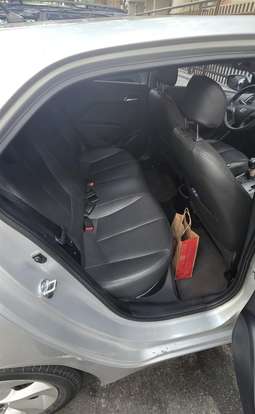 HYUNDAI-HB20-2015
