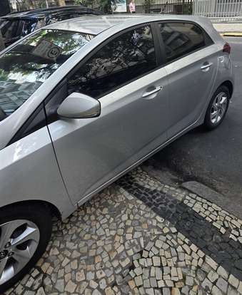 HYUNDAI-HB20-2015