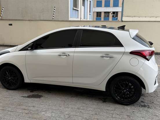 HYUNDAI-HB20-1.6 R SPEC 16V FLEX 4P AUTOMÁTICO HYUNDAI-HB20-2018
