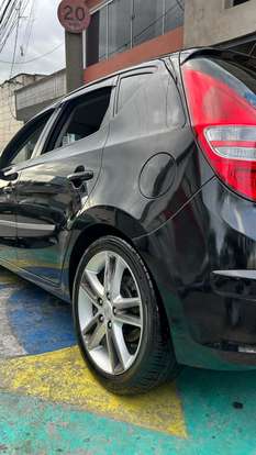 HYUNDAI-I30-2010