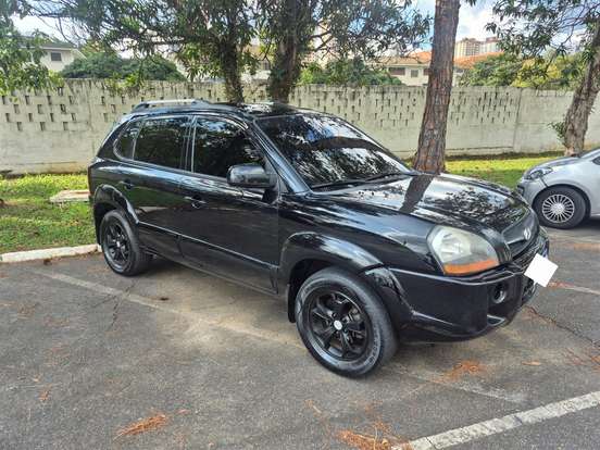HYUNDAI-TUCSON-2008