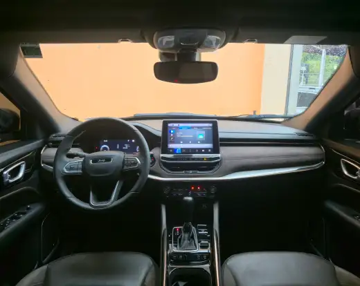 JEEP-COMMANDER-2024
