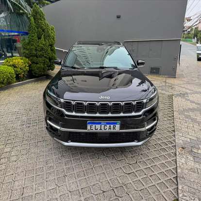 JEEP-COMMANDER-2024