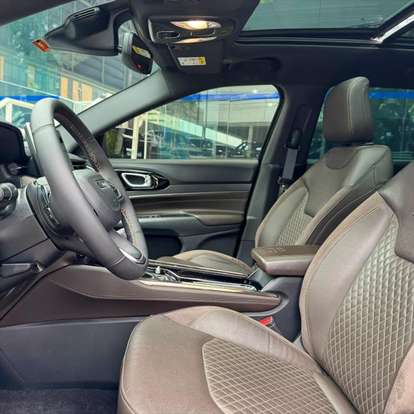 JEEP-COMMANDER-2024