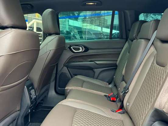 JEEP-COMMANDER-2.0 HURRICANE 4 TURBO GASOLINA OVERLAND AT9 JEEP-COMMANDER-2024