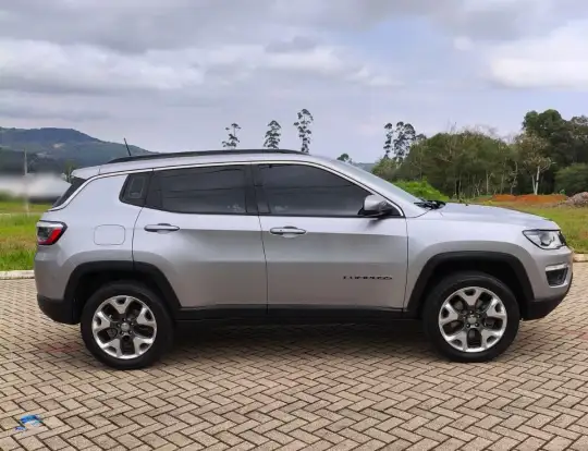 JEEP-COMPASS-2.0 16V DIESEL LONGITUDE 4X4 AUTOMÁTICO JEEP-COMPASS-2020