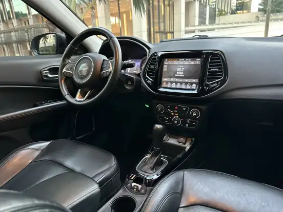 JEEP-COMPASS-2.0 16V FLEX LIMITED AUTOMÁTICO JEEP-COMPASS-2020