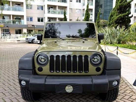 JEEP-WRANGLER-3.6 UNLIMITED SPORT 4X4 V6 GASOLINA 4P AUTOMÁTICO JEEP-WRANGLER-2013