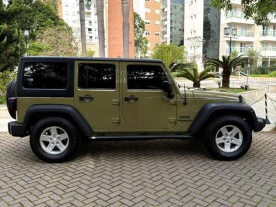 JEEP-WRANGLER-3.6 UNLIMITED SPORT 4X4 V6 GASOLINA 4P AUTOMÁTICO JEEP-WRANGLER-2013