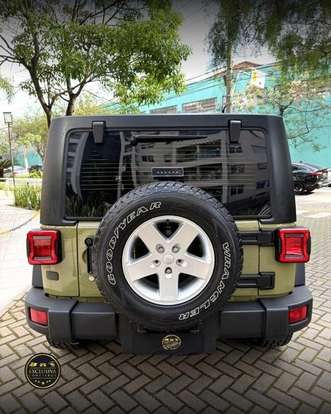JEEP-WRANGLER-2013