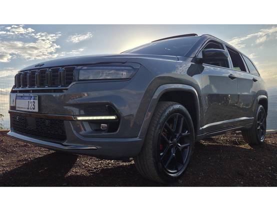 JEEP COMMANDER 2.0 HURRICANE 4 TURBO GASOLINA BLACKHAWK AT9