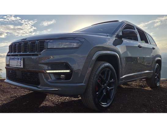 JEEP-COMMANDER-2024