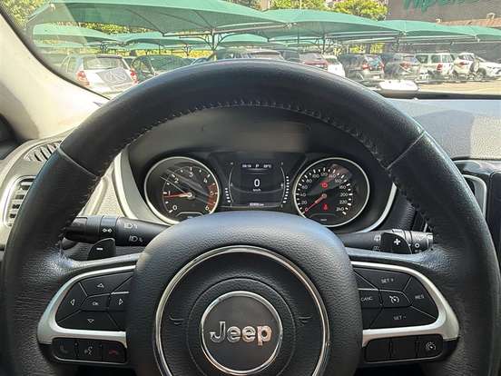 JEEP-COMPASS-2.0 16V DIESEL LONGITUDE 4X4 AUTOMÁTICO JEEP-COMPASS-2017