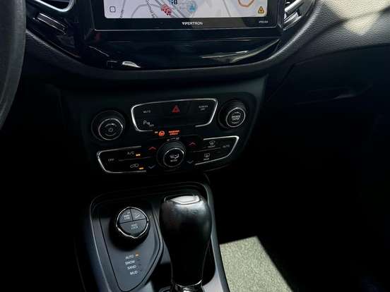 JEEP-COMPASS-2.0 16V DIESEL LONGITUDE 4X4 AUTOMÁTICO JEEP-COMPASS-2017