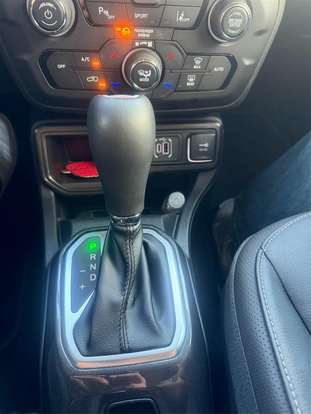 JEEP-RENEGADE-2025