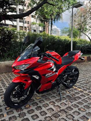 KAWASAKI NINJA 400 