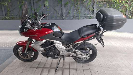 KAWASAKI-VERSYS-2011