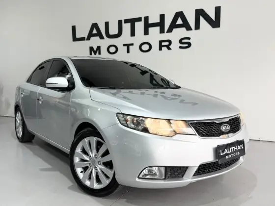 KIA CERATO 1.6 SX3 16V GASOLINA 4P AUTOMÁTICO