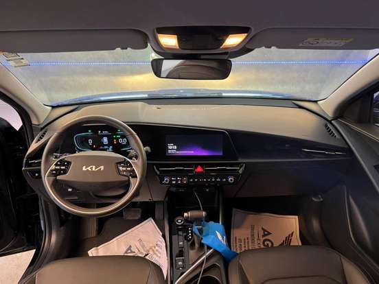 KIA-NIRO-2023