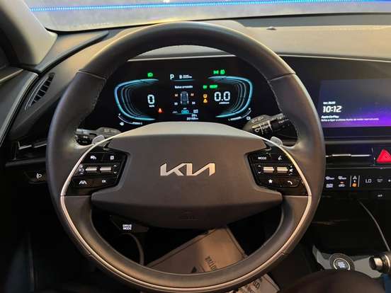 KIA-NIRO-2023