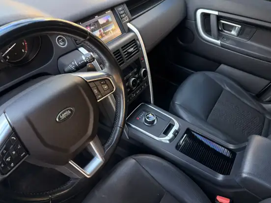 LAND ROVER-DISCOVERY SPORT-2.0 16V SI4 TURBO GASOLINA SE 4P AUTOMÁTICO LAND ROVER-DISCOVERY SPORT-2018
