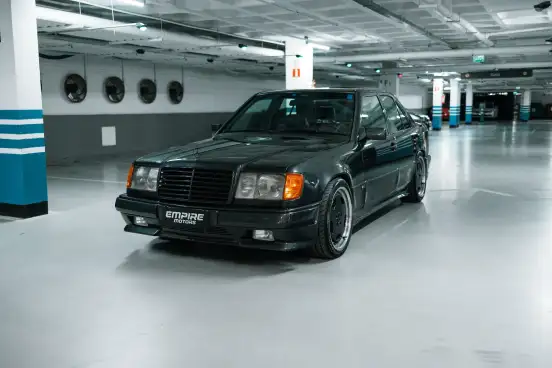 MERCEDES-BENZ-300 E-1992