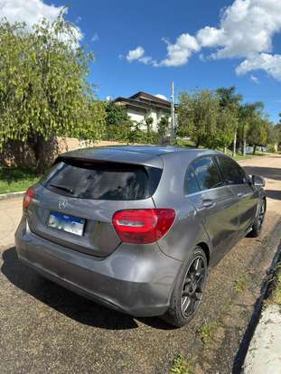 MERCEDES-BENZ-A 180-2017