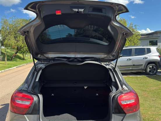 MERCEDES-BENZ-A 180-1.6 CGI FLEX 7G-DCT MERCEDES-BENZ-A 180-2017