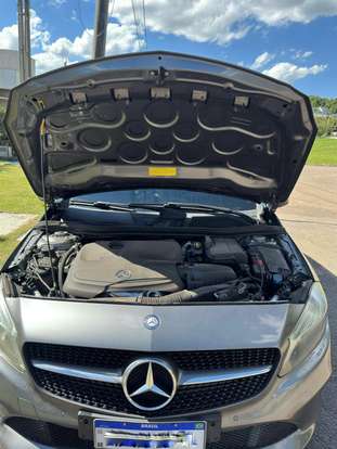 MERCEDES-BENZ-A 180-2017