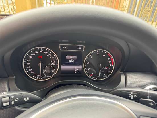 MERCEDES-BENZ-A 200-1.6 TURBO STYLE 16V GASOLINA 4P AUTOMÁTICO MERCEDES-BENZ-A 200-2014