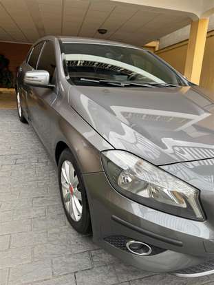 MERCEDES-BENZ-A 200-2014