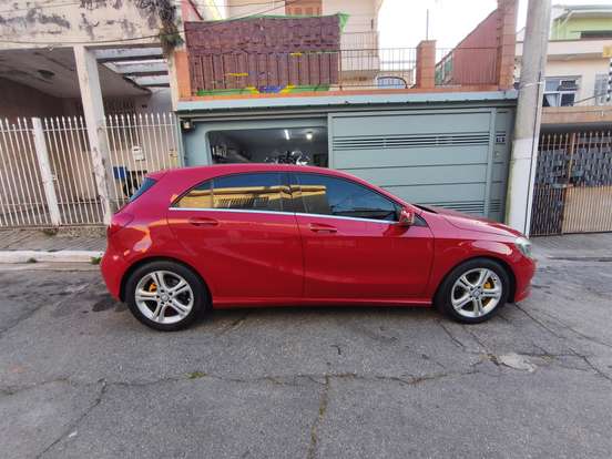 MERCEDES-BENZ-A 200-2015