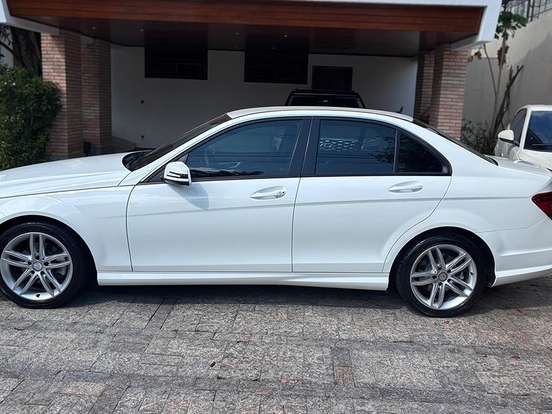 MERCEDES-BENZ-C 200-1.8 CGI TURBO SPORT 16V GASOLINA 4P AUTOMÁTICO MERCEDES-BENZ-C 200-2014