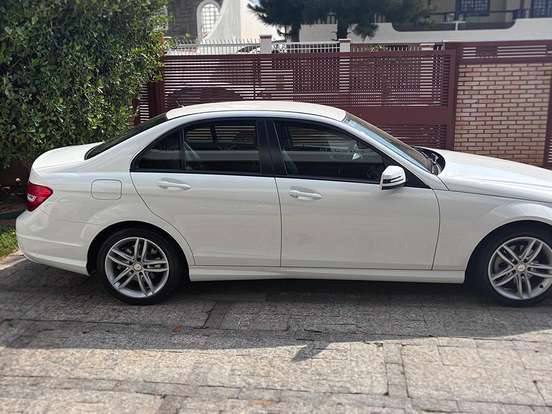 MERCEDES-BENZ-C 200-1.8 CGI TURBO SPORT 16V GASOLINA 4P AUTOMÁTICO MERCEDES-BENZ-C 200-2014