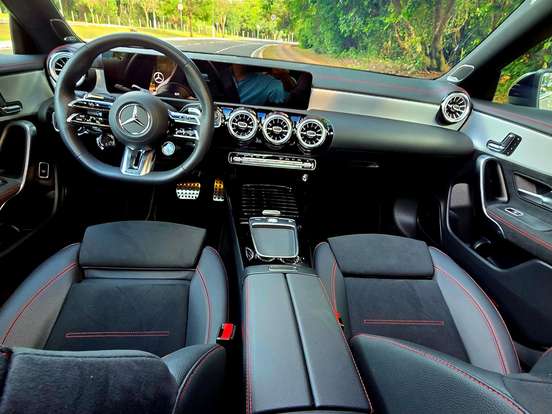 MERCEDES-BENZ-CLA 35 AMG-2.0 MHEV 4MATIC 8G-DCT MERCEDES-BENZ-CLA 35 AMG-2024