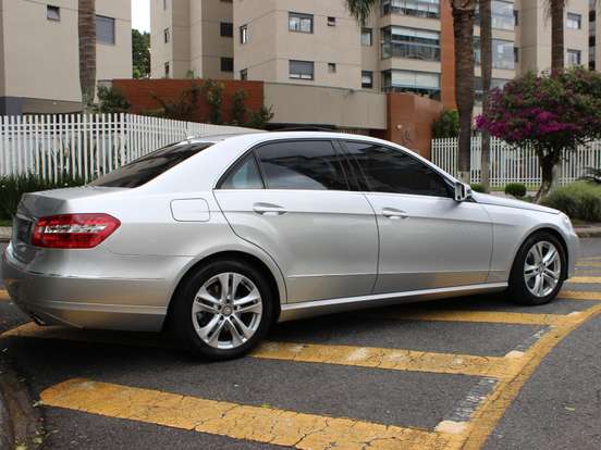 MERCEDES-BENZ-E 350-3.5 AVANTGARDE EXECUTIVE V6 GASOLINA 4P AUTOMÁTICO MERCEDES-BENZ-E 350-2009
