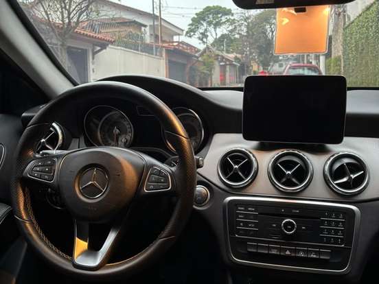 MERCEDES-BENZ-GLA 200-1.6 CGI ENDURO 16V TURBO FLEX 4P AUTOMÁTICO MERCEDES-BENZ-GLA 200-2017
