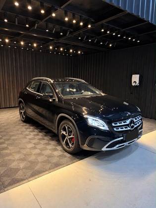 MERCEDES-BENZ GLA 200 1.6 CGI FLEX ADVANCE 7G-DCT