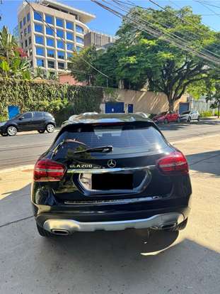 MERCEDES-BENZ-GLA 200-2018