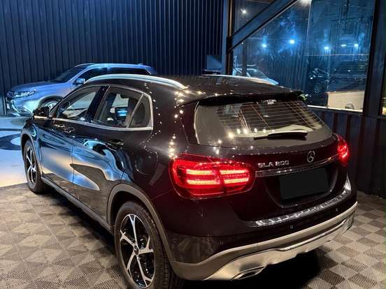 MERCEDES-BENZ-GLA 200-1.6 CGI FLEX ADVANCE 7G-DCT MERCEDES-BENZ-GLA 200-2019