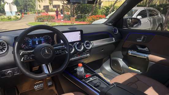 MERCEDES-BENZ-GLB 220-2025