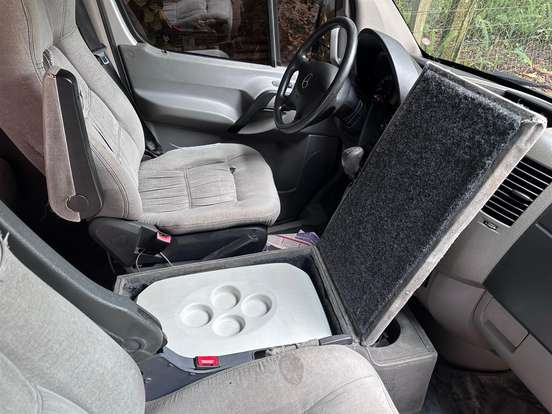 MERCEDES-BENZ-SPRINTER-2012