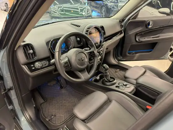 MINI-COUNTRYMAN-2023