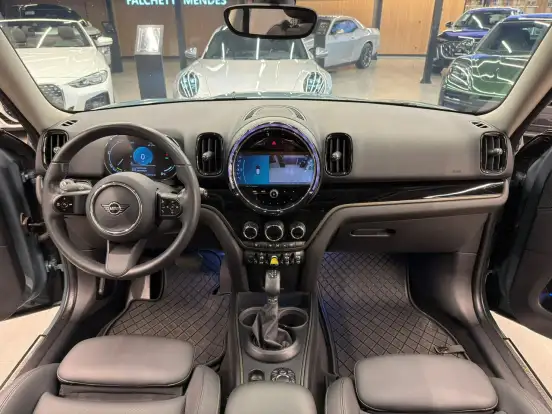 MINI-COUNTRYMAN-2023
