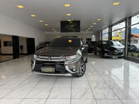 MITSUBISHI-OUTLANDER-2017